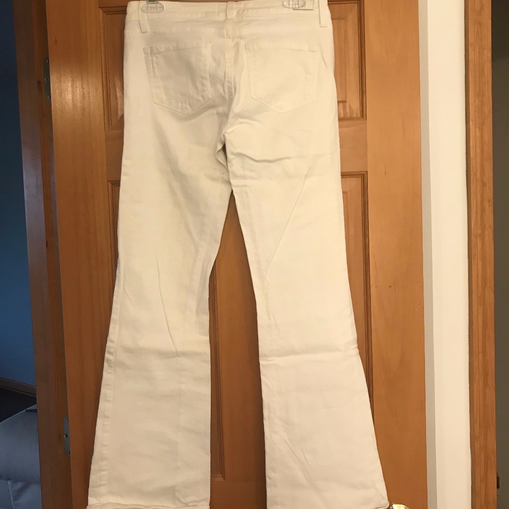 Paige White Boot Cut Sz 28
